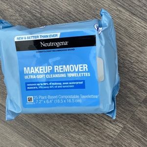 4 for $20:Neutrogena makeup remover wipes new and sealed
